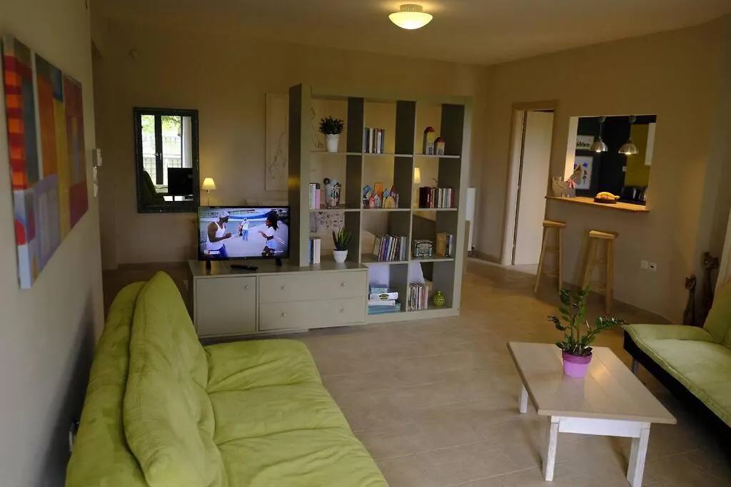 Apartment With Garden In Thessaloniki. Thessaloniki