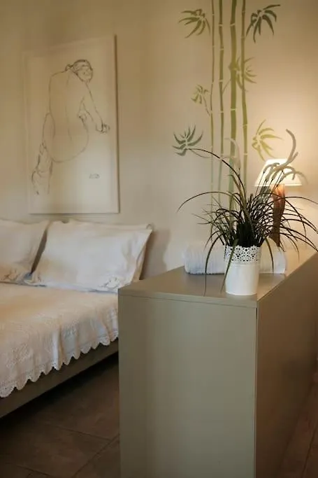 Apartment With Garden In Thessaloniki.